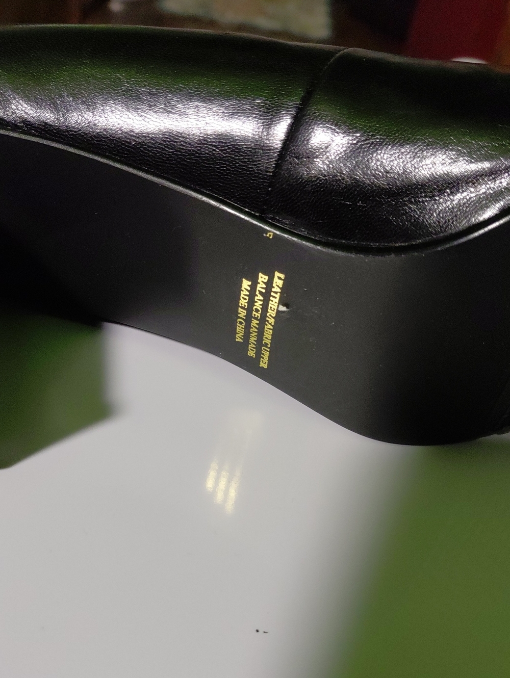Leslie Fay Black Pointed Toe Pumps - Picture 6 of 8